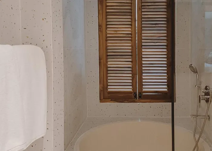Villa Casa De Fiero 2br Industrial Seminyak (Bali)